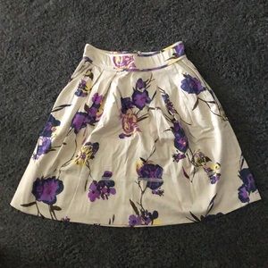 Sz 4 BB Dakota printed A-line skirt